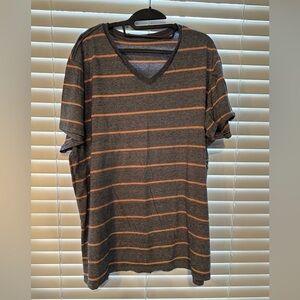 Fashion V-neck Tshirt​​​​​​​